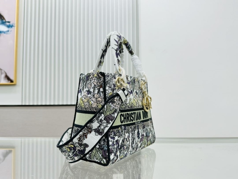 Dior Shopping Bags